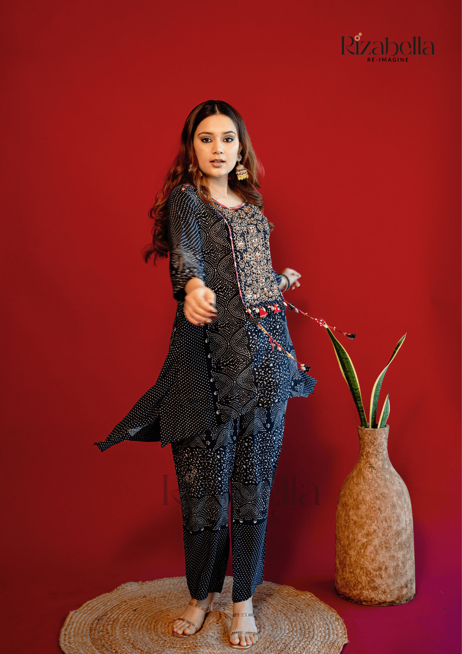 Embroidered Kaftan Pant Set - Black - Image 3