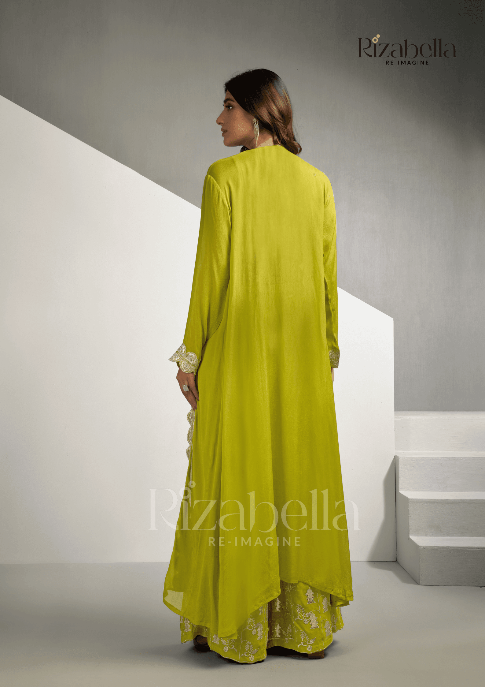 Signature Embroidered blouse & jacket set - Image 7