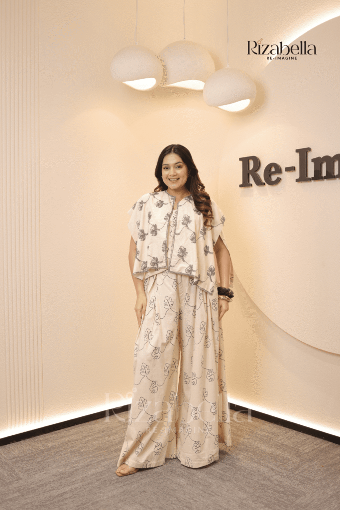 Metallic embroidered cape plazzo set