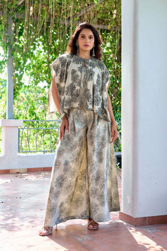 Metallic Embroidered Cape Plazzo Set