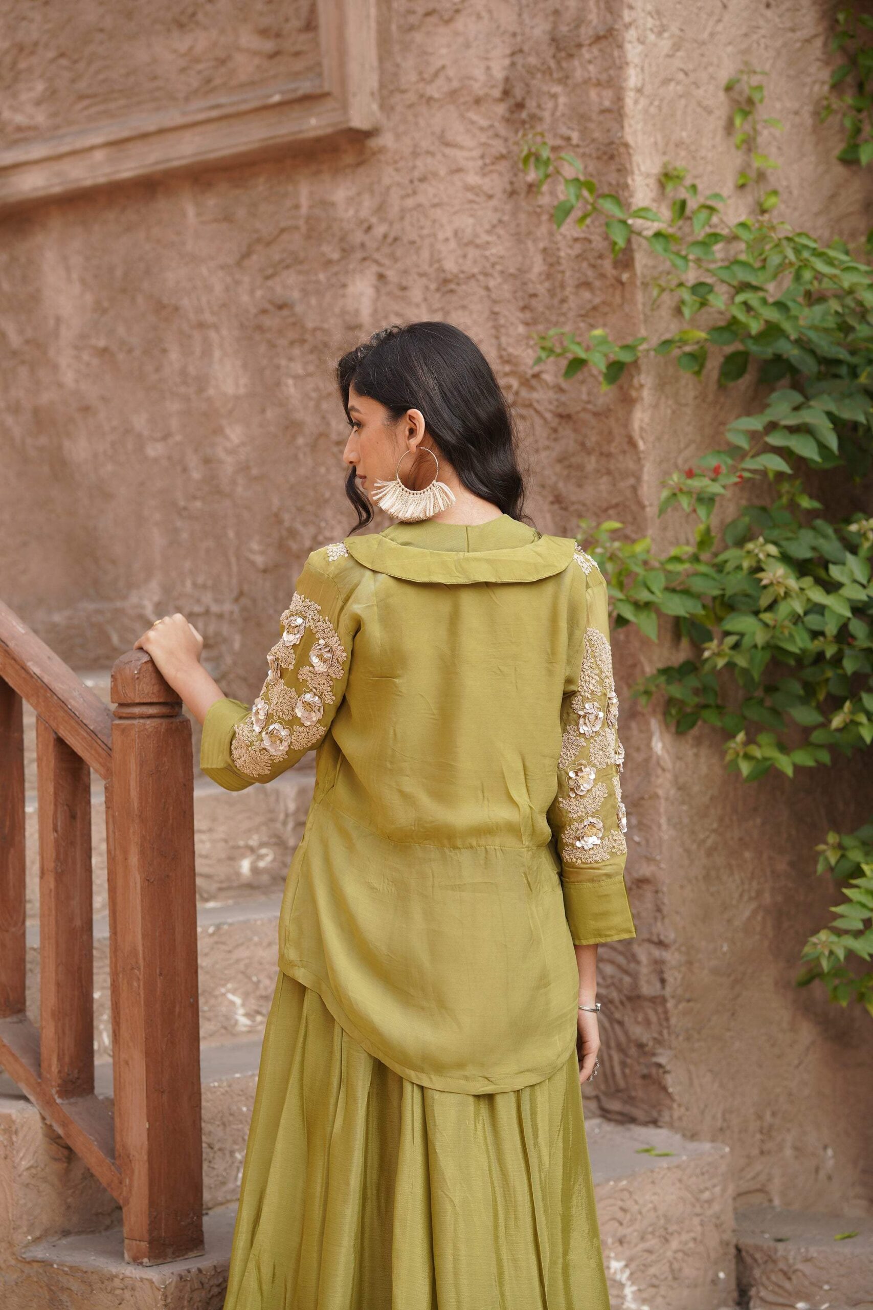 Olive green embellished sleeves shrug set - Image 3
