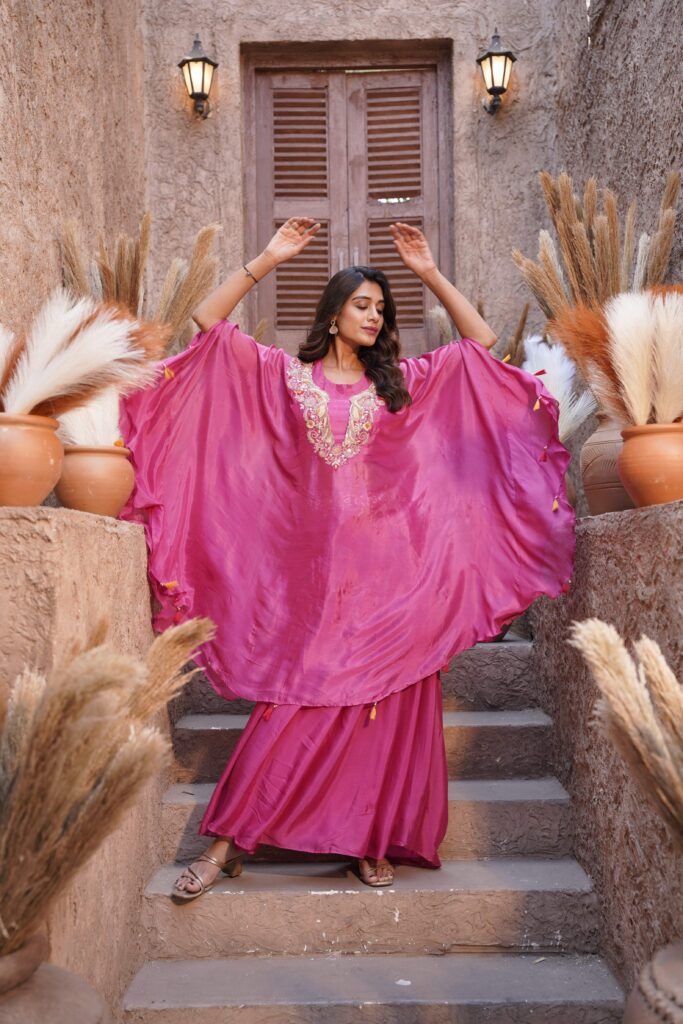 Signature Flow Kaftan – Designed Forward