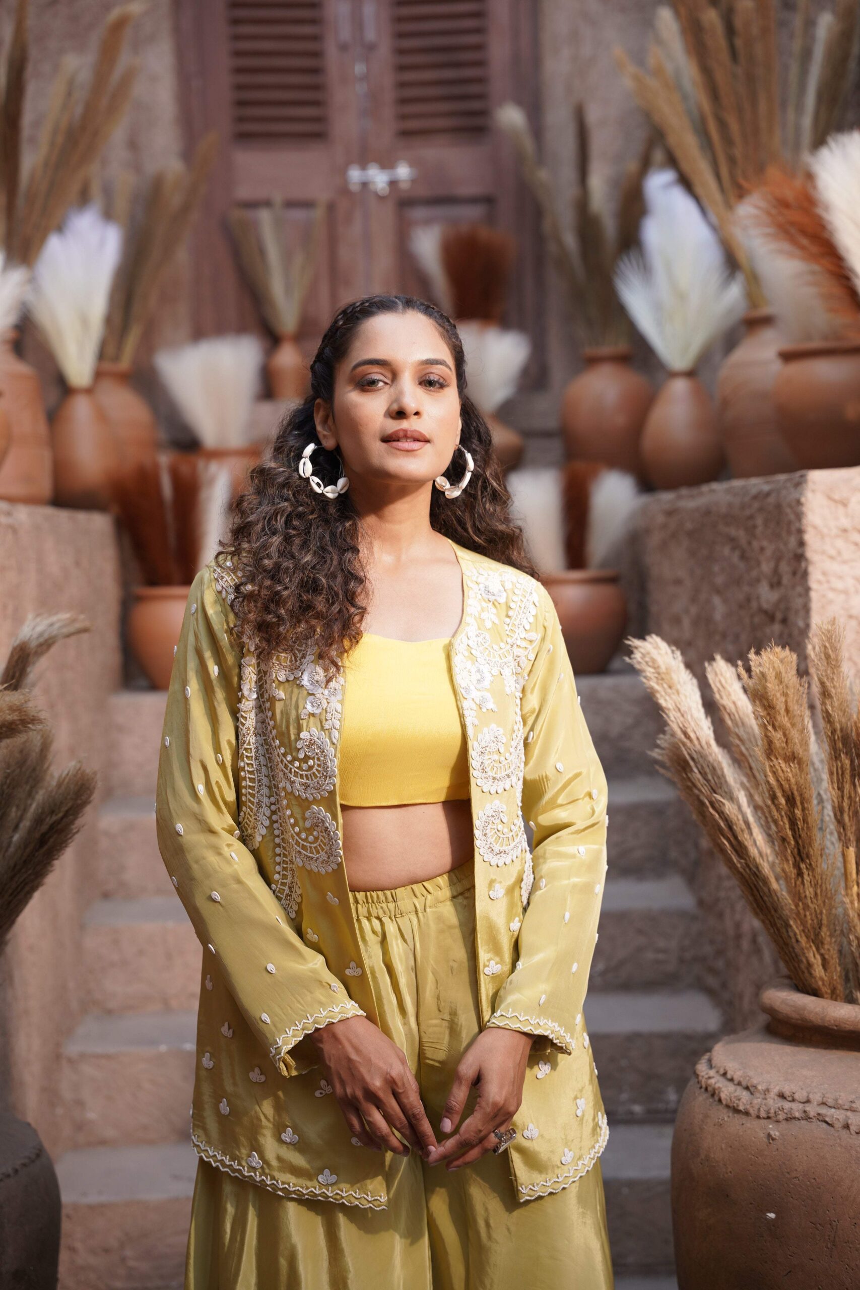 Buttery yellow three-pieces set