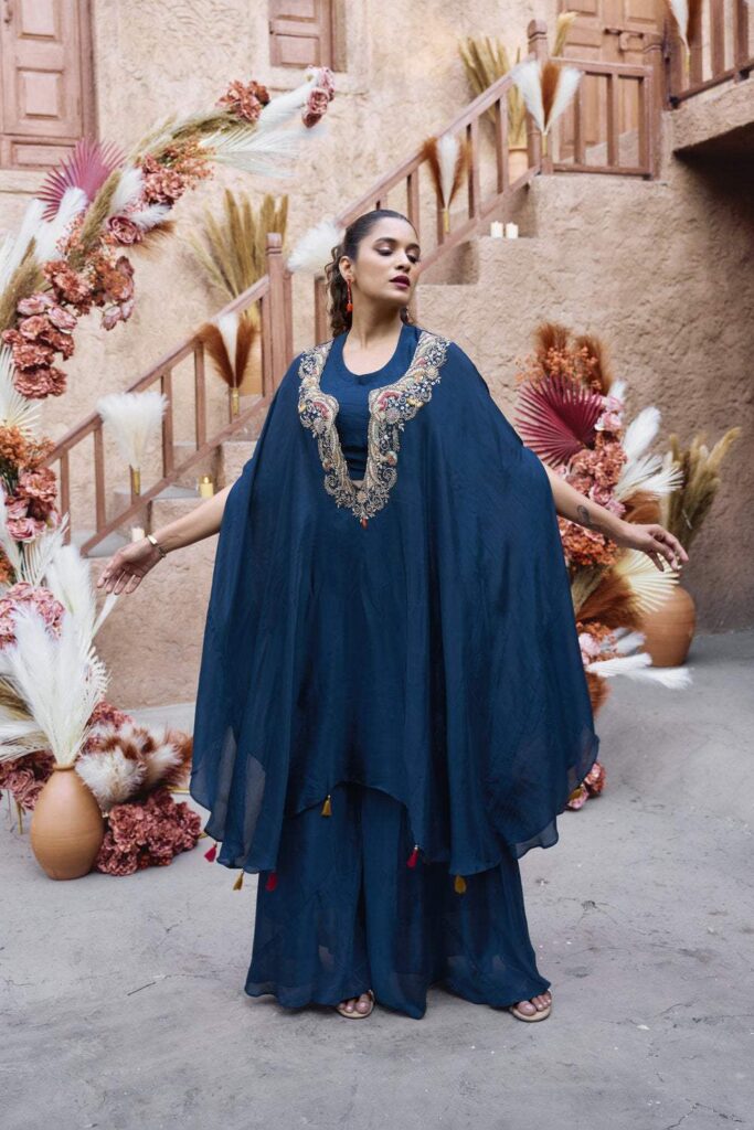 Signature Flow Kaftan – Designed Forward
