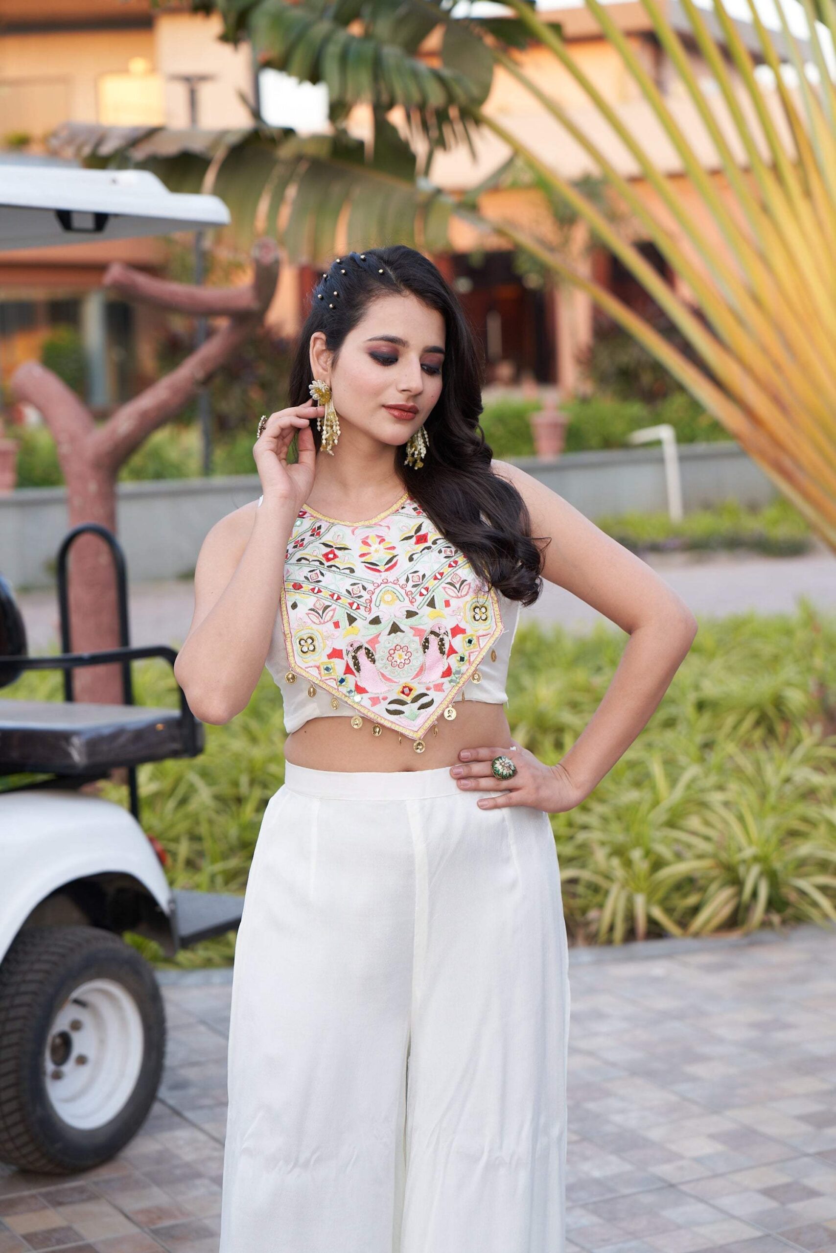 Floral Cape and Mirror Blouse - Off-White - Image 3