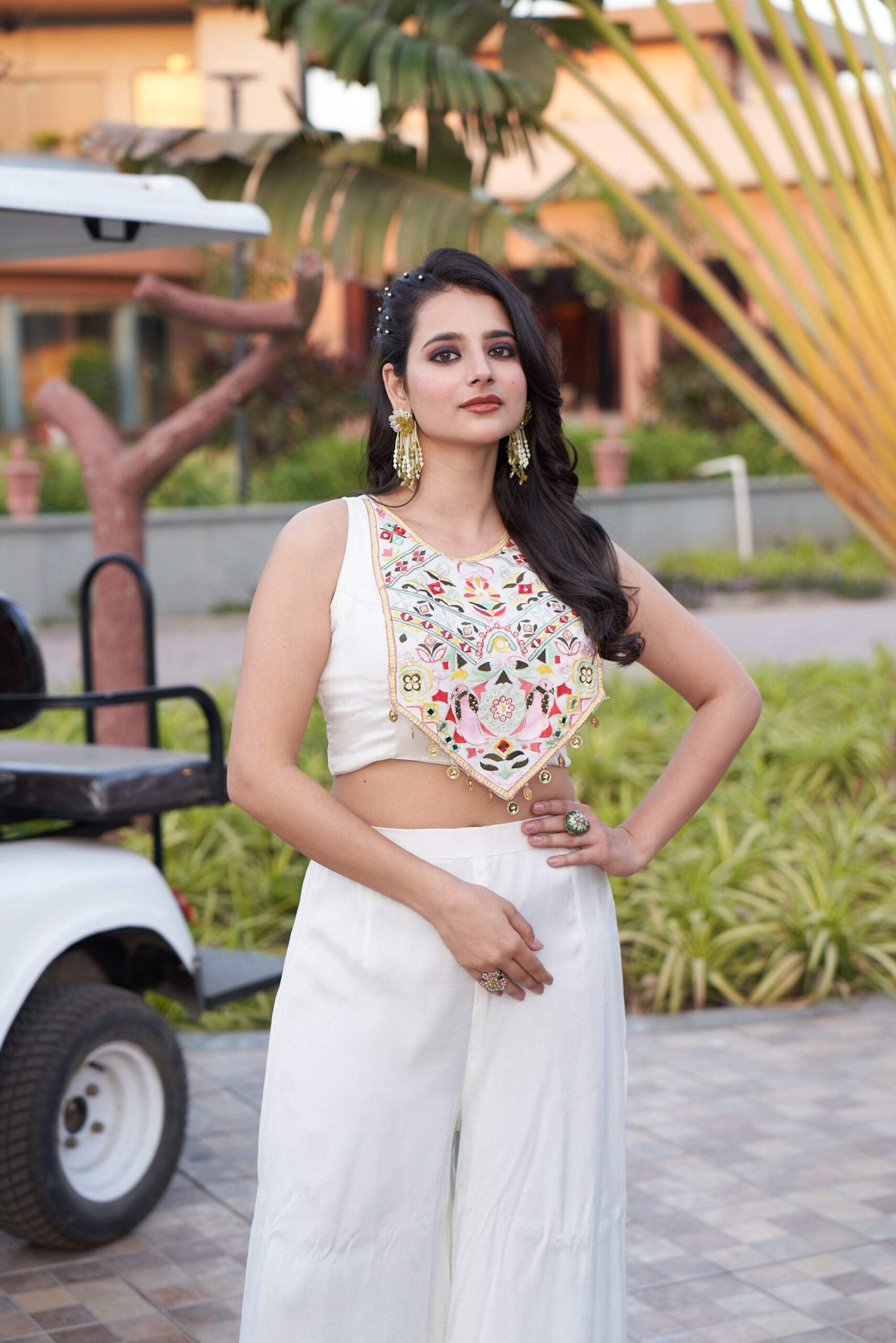 Floral Cape and Mirror Blouse - Off-White - Image 4